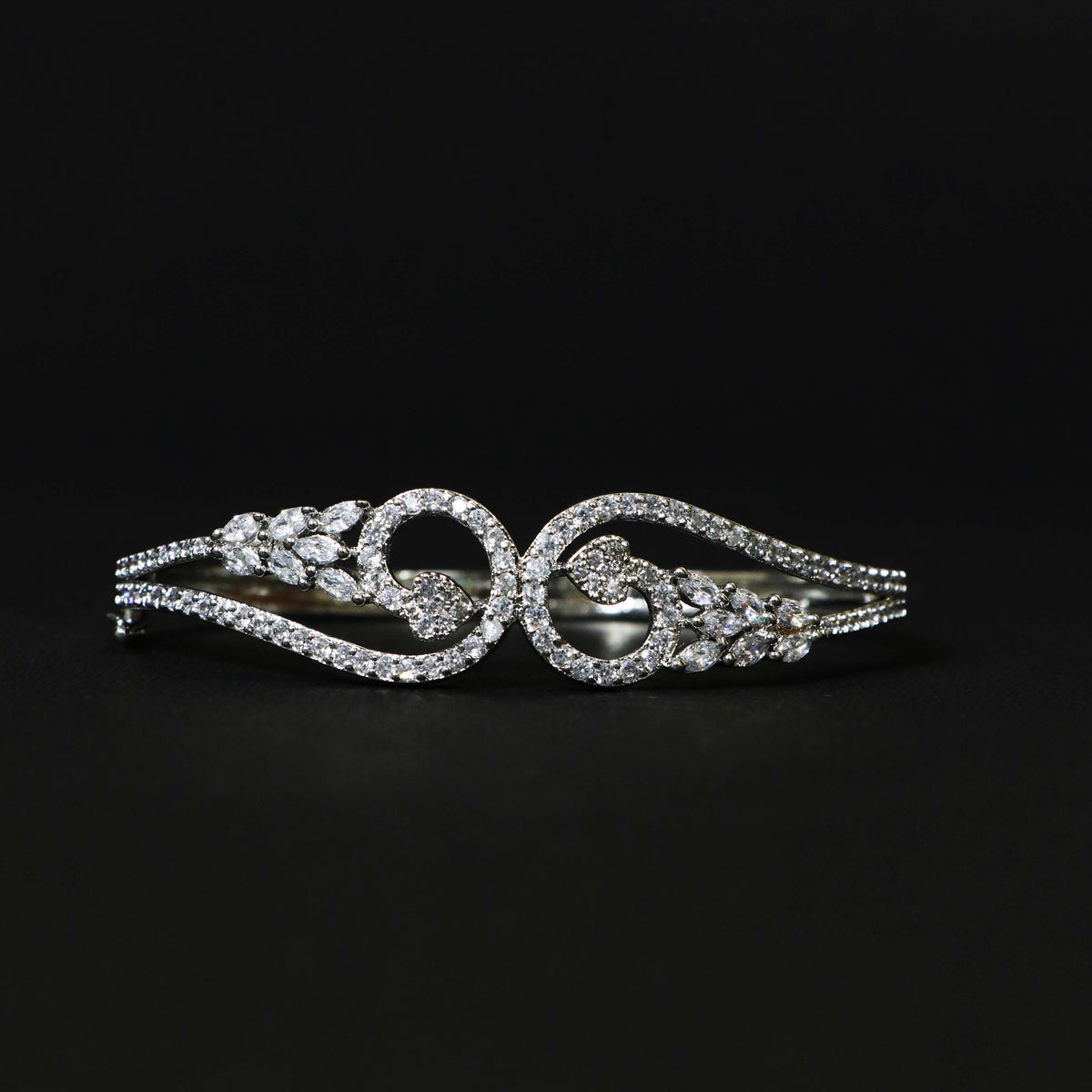 Luxurious Crystal Filigree Bracelet