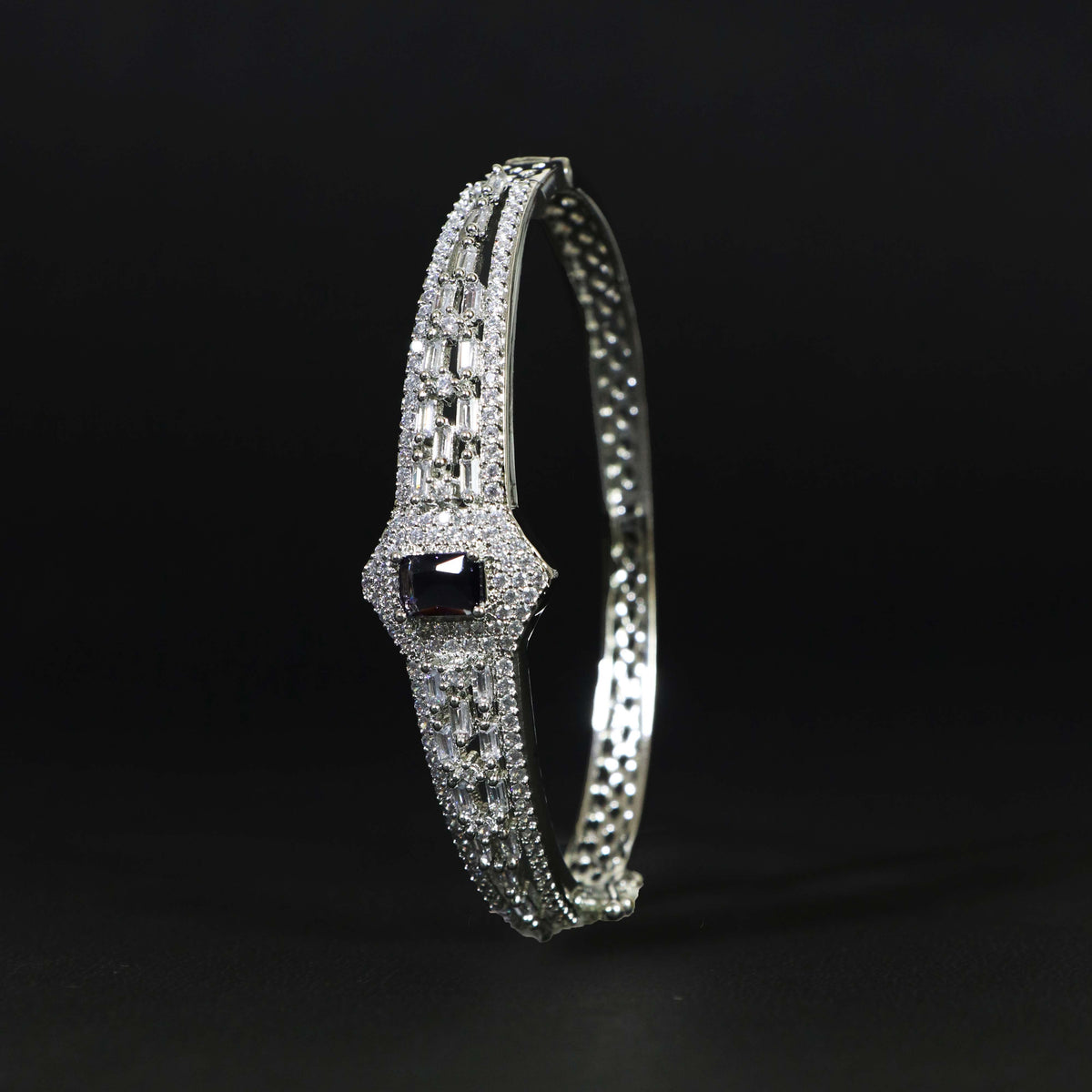 Midnight Spark Elegance bracelet